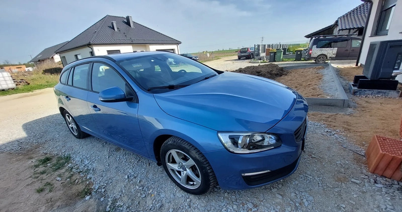 Volvo V60 cena 42900 przebieg: 163200, rok produkcji 2016 z Grodków małe 742